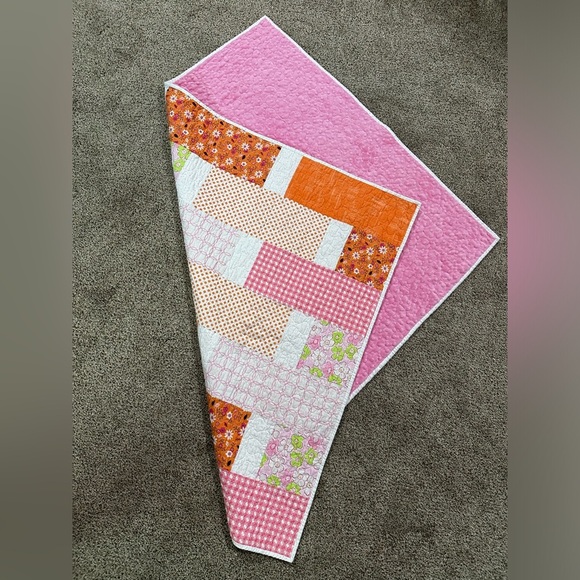 Handmade baby girl quilt - Picture 3 of 3